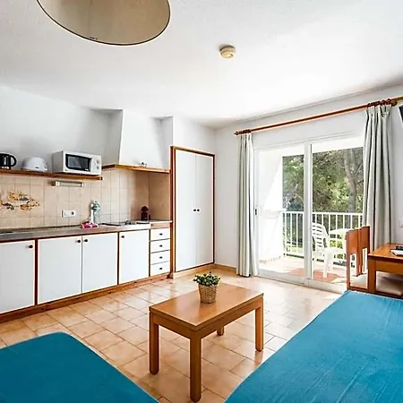 Alta Galdana Playa Aparthotel 3*
